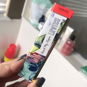 Teeez Cosmetics: Read my Lips Lipstick